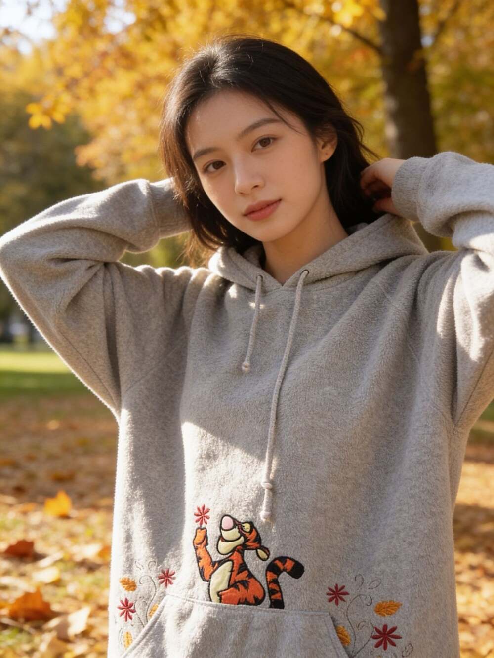 Disney Tigger Hoodie Size 14W/16W Gray Terry Embroidered
